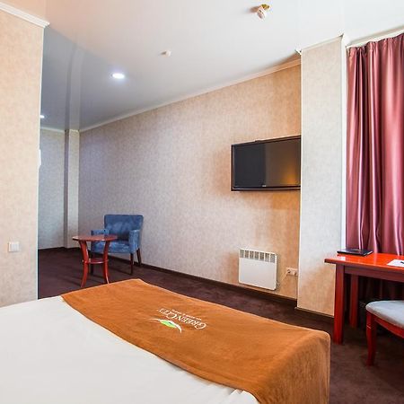 Green City Hotel Bichkek Extérieur photo