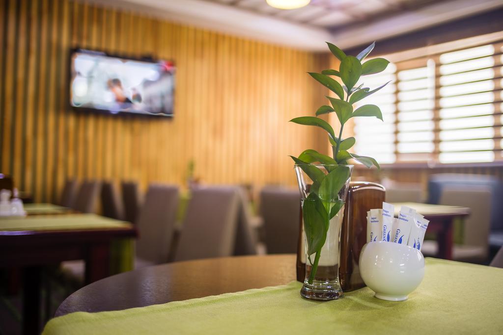 Green City Hotel Bichkek Extérieur photo