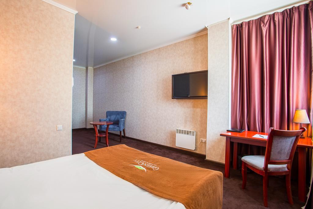 Green City Hotel Bichkek Extérieur photo