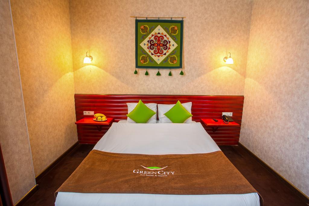 Green City Hotel Bichkek Extérieur photo